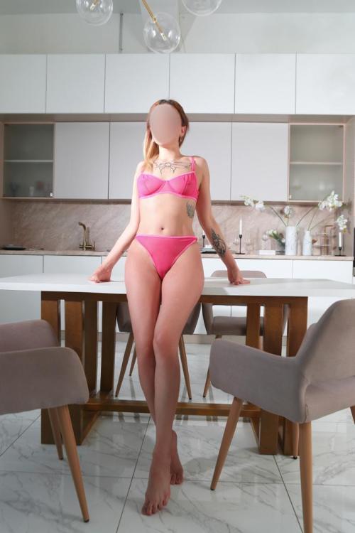 Проститутка Василиса, Питера у метро Невский проспект