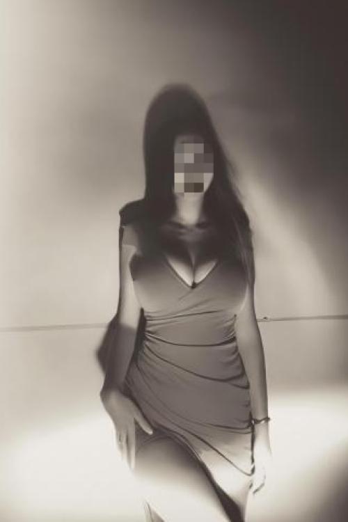 Проститутка Лиза Инди, в Питере у метро Ладожская