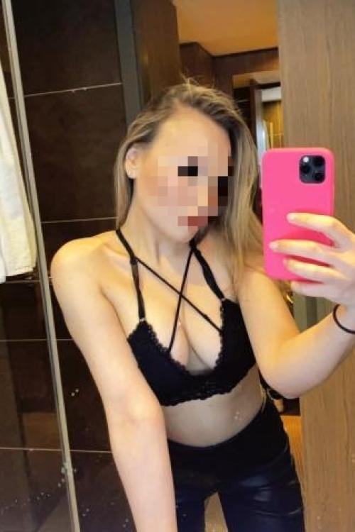 Проститутка Таня Инди, Питера у метро Проспект Большевиков