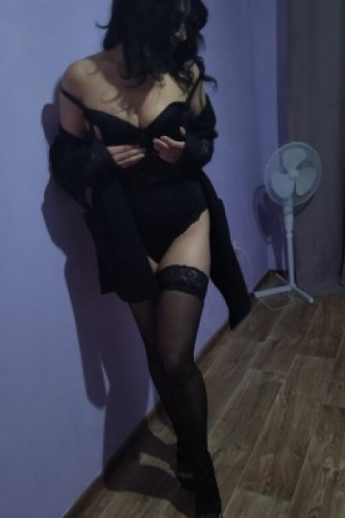 Проститутка Юля, СПб у метро Академическая Проститутка Юля, СПб у метро Академическая