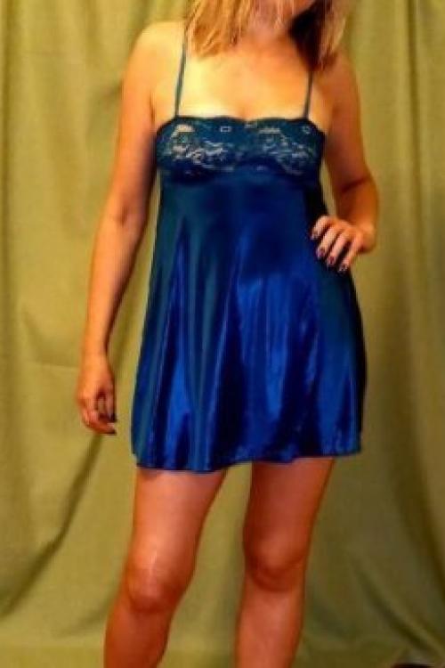 Проститутка Ксюша Инди, Питера у метро Академическая