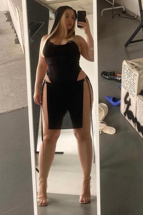 Проститутка Яна, СПб у метро Звёздная Проститутка Яна, СПб у метро Звёздная