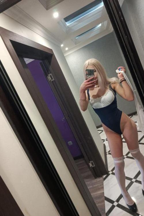 Проститутка Ева, Питера у метро Политехническая