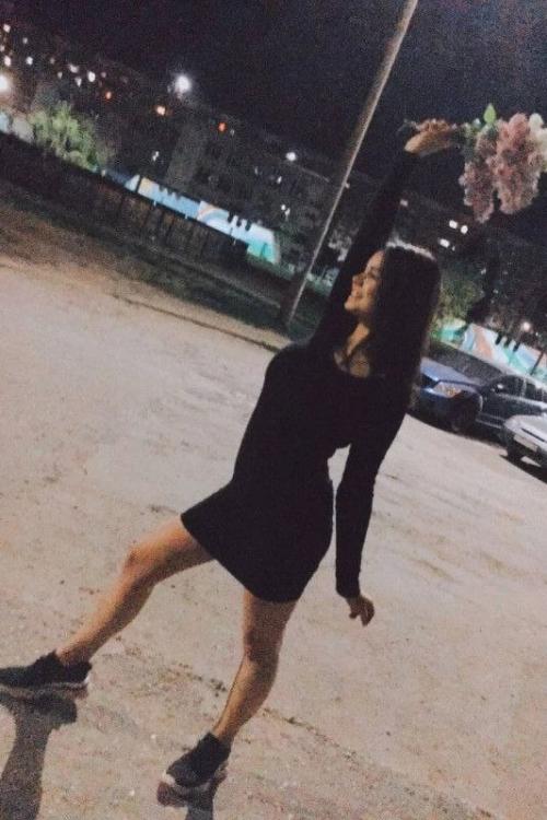 Проститутка Алиса, Питера у метро Парнас