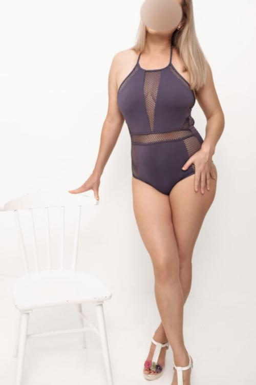 Проститутка Лена, Питера у метро Звёздная