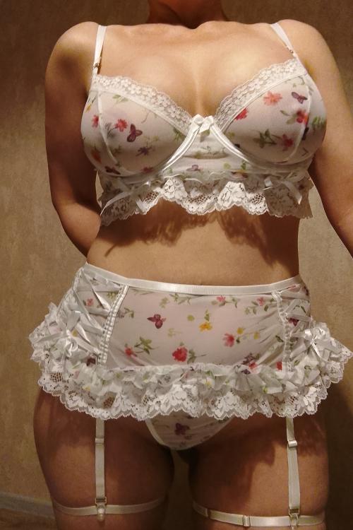 Проститутка Танюша, в Питере у метро Адмиралтейская