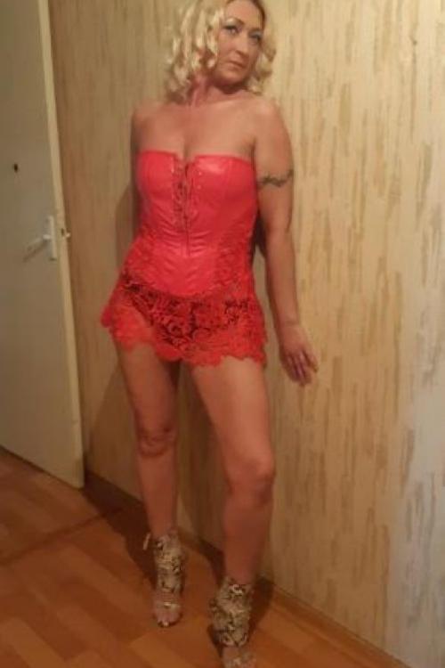 Проститутка КСЕНИЯ, в Питере у метро Пионерская