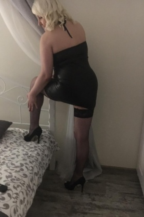 Проститутка Агата, в Питере у метро Проспект Ветеранов