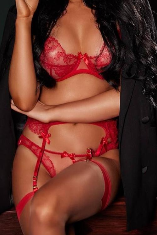 Проститутка Лиля, в Питере у метро Горьковская