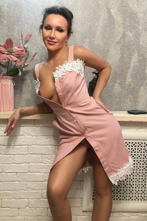 Проститутка Ирина, в Питере у метро Комендантский проспект