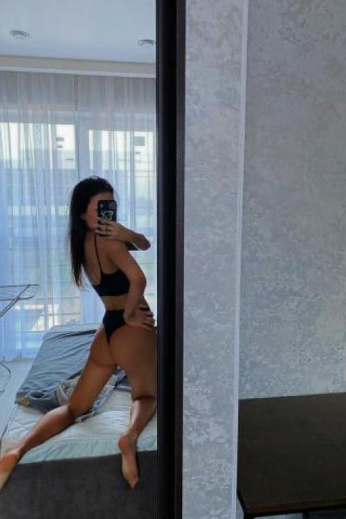 Проститутка Яночка Инди, в Питере у метро Пионерская