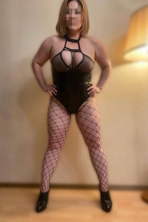 Проститутка Настя, Питера у метро Проспект Ветеранов