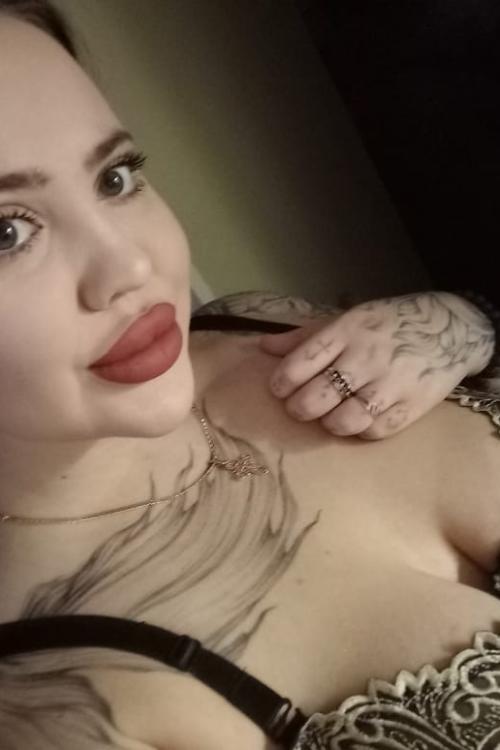 Проститутка Викуля, в Питере у метро Ленинский проспект