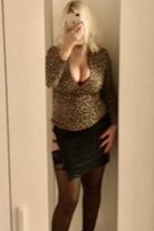 Проститутка Катя, в Питере у метро Комендантский проспект Проститутка Катя, в Питере у метро Комендантский проспект