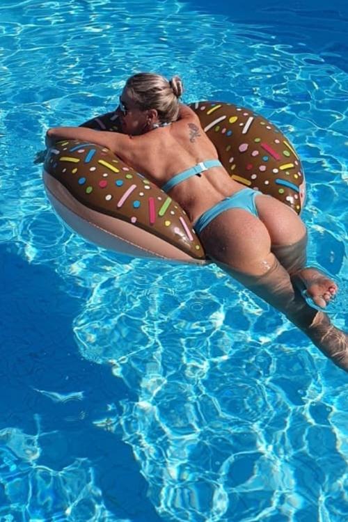 Проститутка Соня, в Питере у метро Петроградская