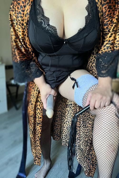 Проститутка АРИНА, в Питере у метро Комендантский проспект