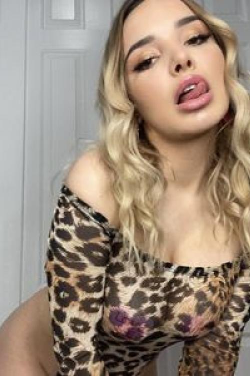 Проститутка Ангелина , Питера у метро Василеостровская