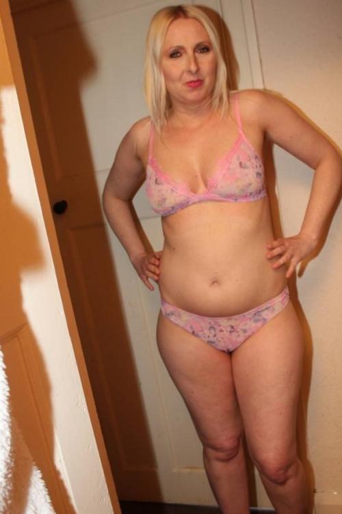 Проститутка Юта, СПб у метро Невский проспект Проститутка Юта, СПб у метро Невский проспект