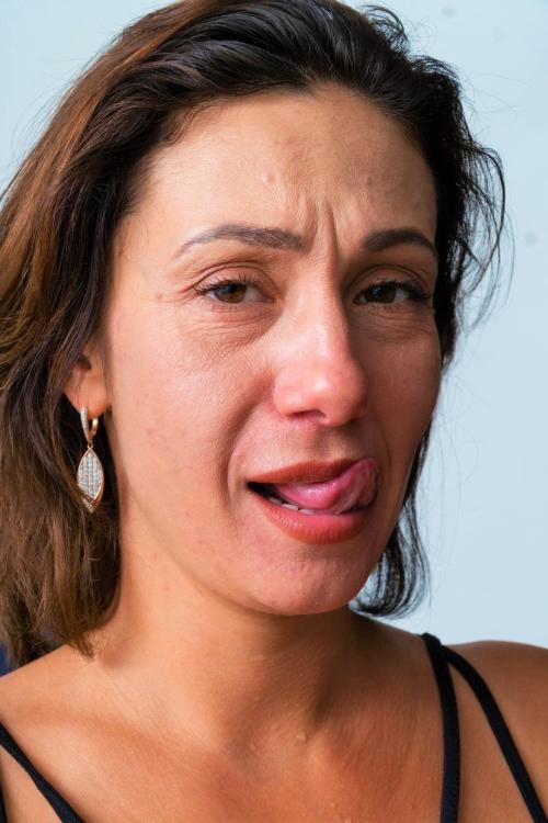 Проститутка Замира, Питера у метро Лесная