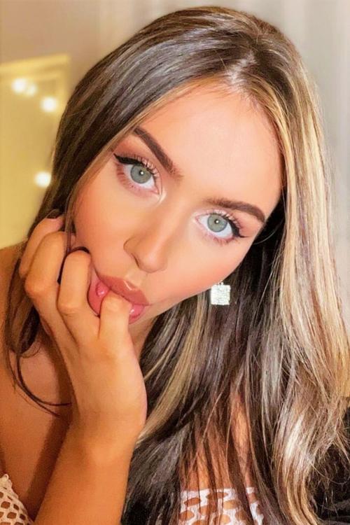 Проститутка Цезария, СПб у метро Беговая