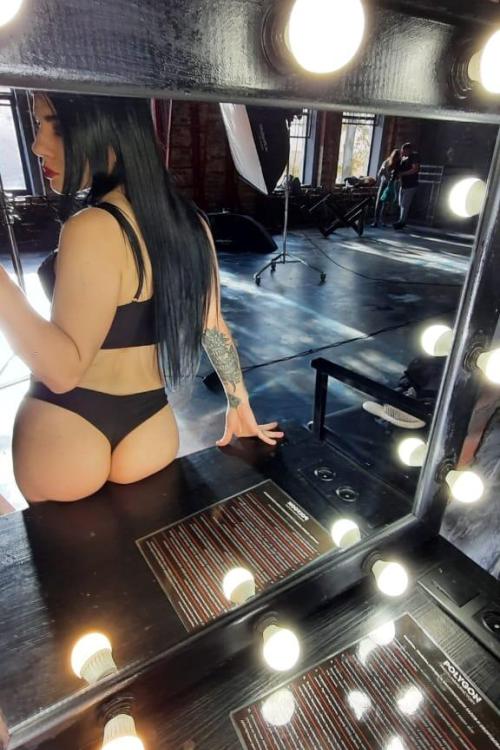 Проститутка Арина, СПб у метро Приморская