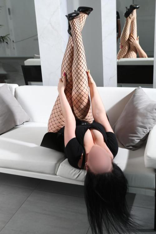 Проститутка Арина, СПб у метро Сенная площадь Проститутка Арина, СПб у метро Сенная площадь