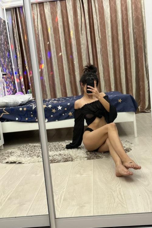 Проститутка Милана , СПб у метро Международная