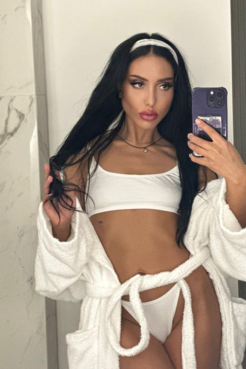 Проститутка Камила, в Питере у метро метро Петроградская