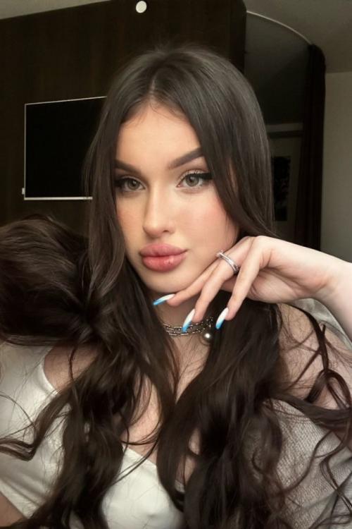 Проститутка Карина, Питера у метро Кировский завод