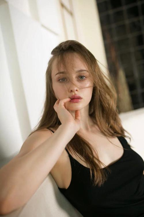 Проститутка Стефа, Питера у метро Чернышевская