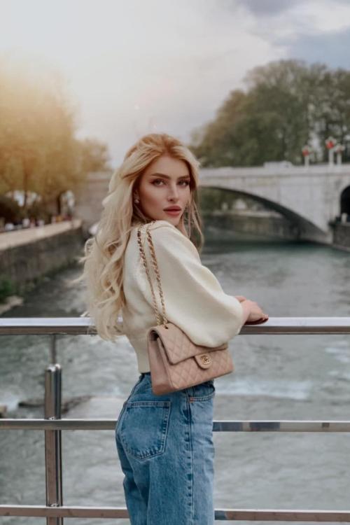 Проститутка Мила, СПб у метро Чернышевская Проститутка Мила, СПб у метро Чернышевская