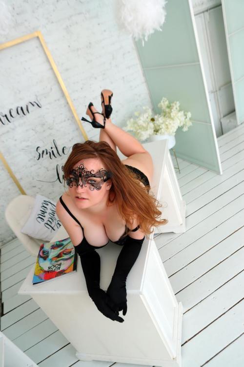 Проститутка Даша, в Питере у метро Горьковская