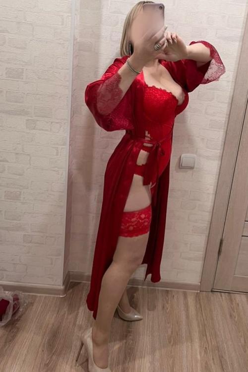 Проститутка Юля Инди, СПб у метро Парнас