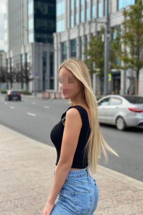 Проститутка Яна, в Питере у метро Озерки