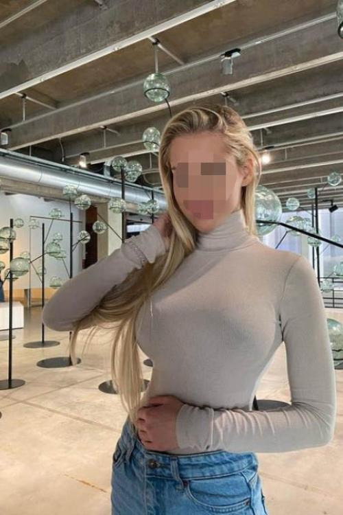 Проститутка Яна, в Питере у метро Озерки