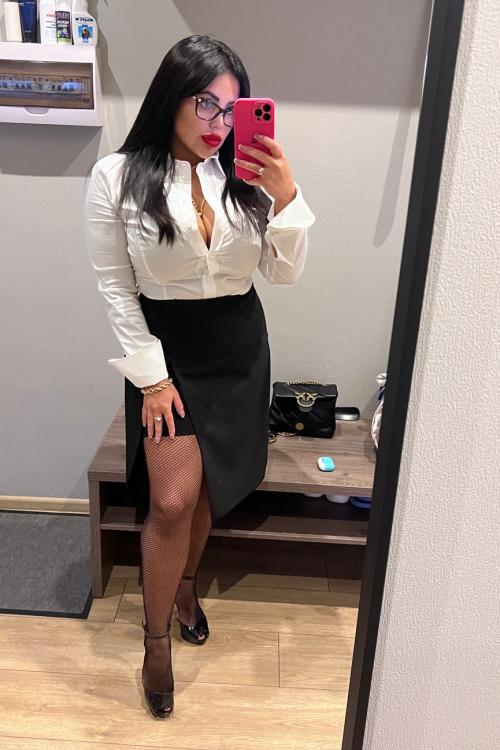 Проститутка Вика, в Питере у метро метро Академическая