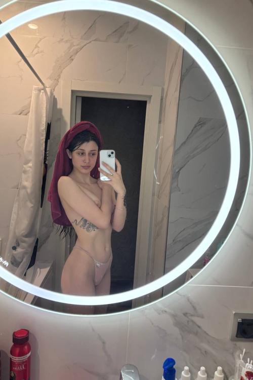 Проститутка Карина, Питера у метро Пролетарская