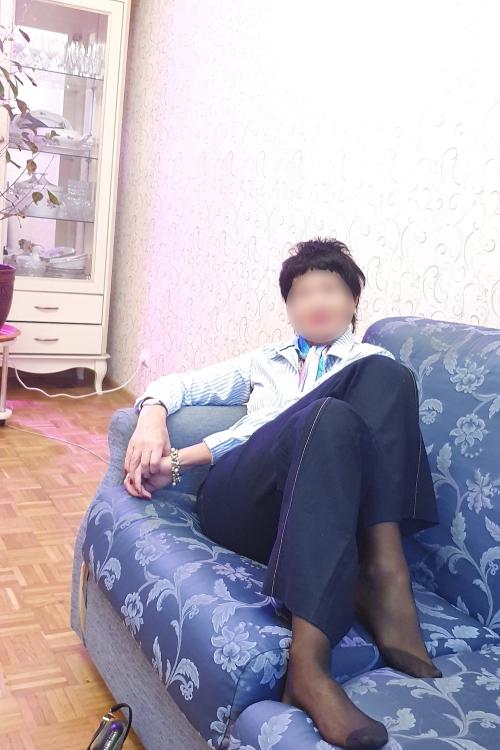 Проститутка Ксения Милфа, Питера у метро Технологический институт