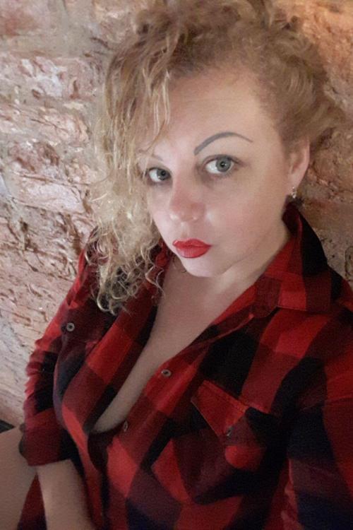 Проститутка Олеся, в Питере у метро Приморская