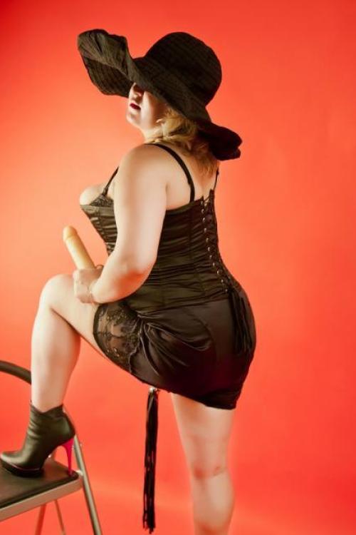 Проститутка Ксения, СПб у метро Площадь Восстания