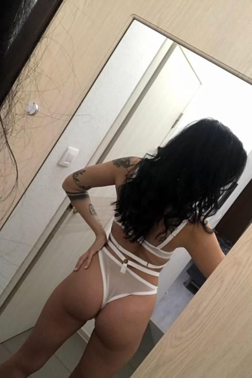 Проститутка Яна, СПб у метро Звёздная