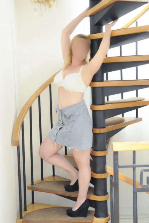 Проститутка Лера, СПб у метро Комендантский проспект