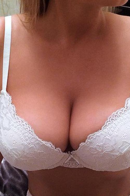 Проститутка Елена, Питера у метро Приморская