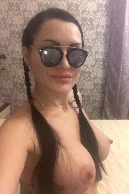 Проститутка Полина, СПб у метро Политехническая