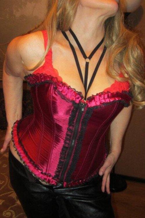 Проститутка Виктория ИНДИ, Питера у метро Василеостровская