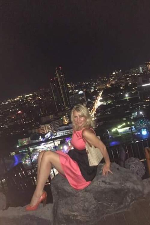 Проститутка Лиза, в Питере у метро Фрунзенская