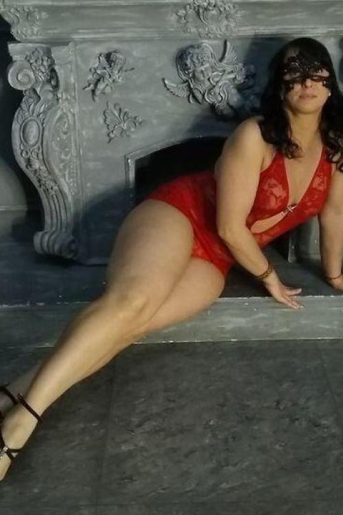 Проститутка Катя, Питера у метро Пионерская