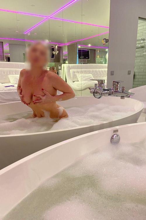 Проститутка Лиза, в Питере у метро Московская Проститутка Лиза, в Питере у метро Московская