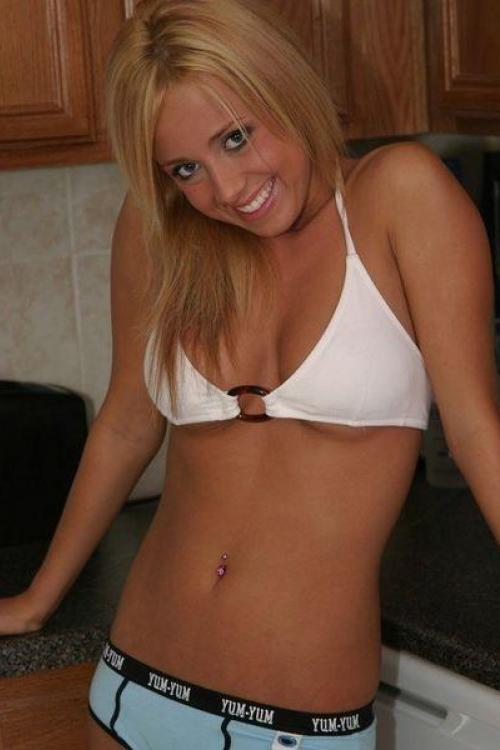 Проститутка Катя, в Питере у метро Василеостровская