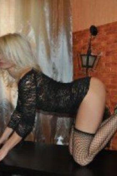 Проститутка Александра, Питера у метро Звёздная